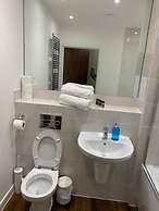 Stunning 2-bed Apartment in Grays