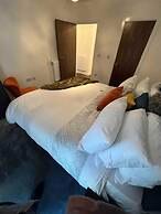 Stunning 2-bed Apartment in Grays