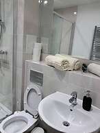 Stunning 2-bed Apartment in Grays