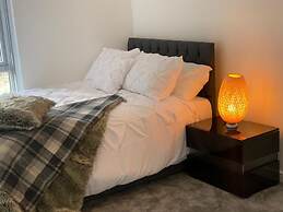 Stunning 2-bed Apartment in Grays