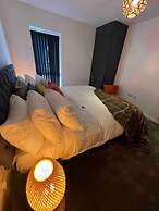 Stunning 2-bed Apartment in Grays