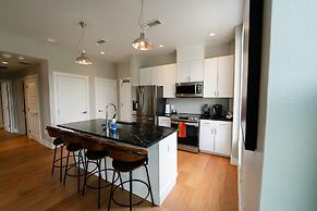 Western 1924 Luxury Lofts