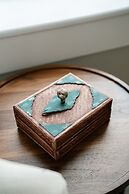 Western 1924 Luxury Lofts