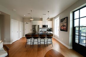 Western 1924 Luxury Lofts