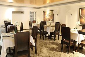 Hotel Inambu