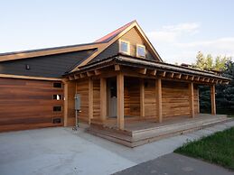 Grand Lodging Company