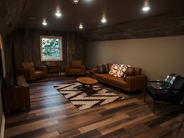 Grand Lodging Company