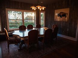 Grand Lodging Company