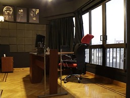 Rosa Black Baccara Suites