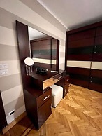 Rosa Black Baccara Suites