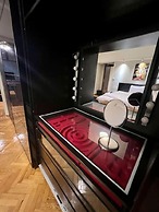 Rosa Black Baccara Suites