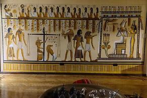 Rosa Black Baccara Suites