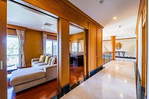 Luxury 6 Bed Mansion - CAS