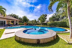 Luxury 6 Bed Mansion - CAS