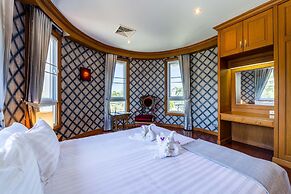 Luxury 6 Bed Mansion - CAS