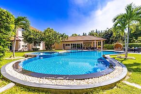 Luxury 6 Bed Mansion - CAS