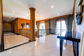 Luxury 6 Bed Mansion - CAS