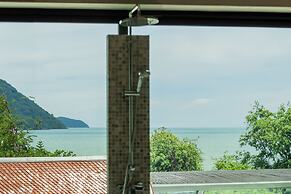 Attractive SeaView 4br Private PoolVilla