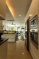 Attractive SeaView 4br Private PoolVilla