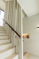 Attractive SeaView 4br Private PoolVilla