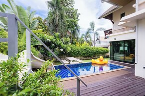 Natcha Pool Villa by Warin