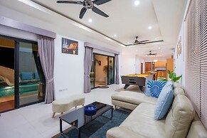 Natcha Pool Villa by Warin