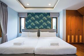 Natcha Pool Villa by Warin