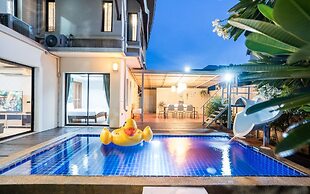 Natcha Pool Villa by Warin