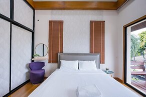 Natcha Pool Villa by Warin