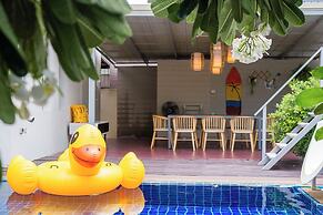 Natcha Pool Villa by Warin