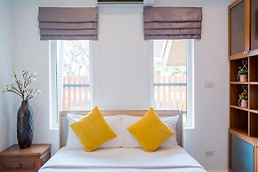 Natcha Pool Villa by Warin