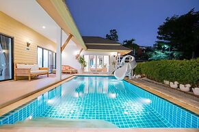 Natcha Pool Villa by Warin