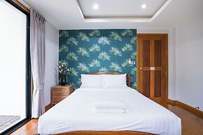 Natcha Pool Villa by Warin