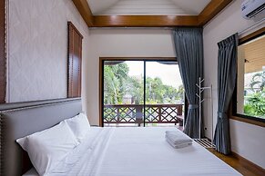 Natcha Pool Villa by Warin