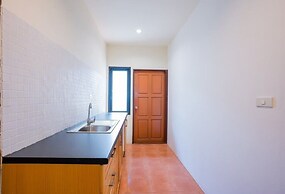 Natcha Pool Villa by Warin