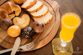 Guldaar - A Luxury Forest Retreat