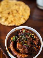 Guldaar - A Luxury Forest Retreat