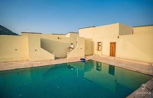 Guldaar - A Luxury Forest Retreat