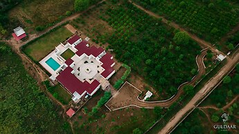 Guldaar - A Luxury Forest Retreat