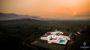 Guldaar - A Luxury Forest Retreat