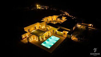 Guldaar - A Luxury Forest Retreat