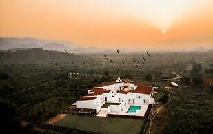 Guldaar - A Luxury Forest Retreat