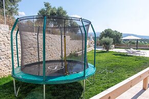 Villa Niragia With Magnificent View