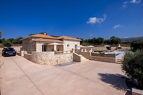 Villa Niragia With Magnificent View