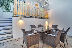 Beach Hut Hideaway By My Getaways