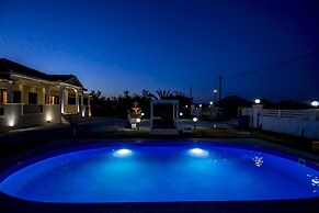 Hidden Heaven Luxury Villa