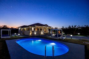 Hidden Heaven Luxury Villa