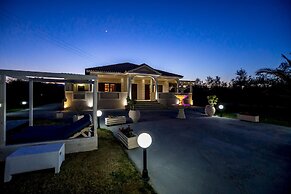 Hidden Heaven Luxury Villa