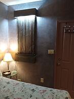 All Season's Groveland Inn