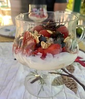 All Season's Groveland Inn